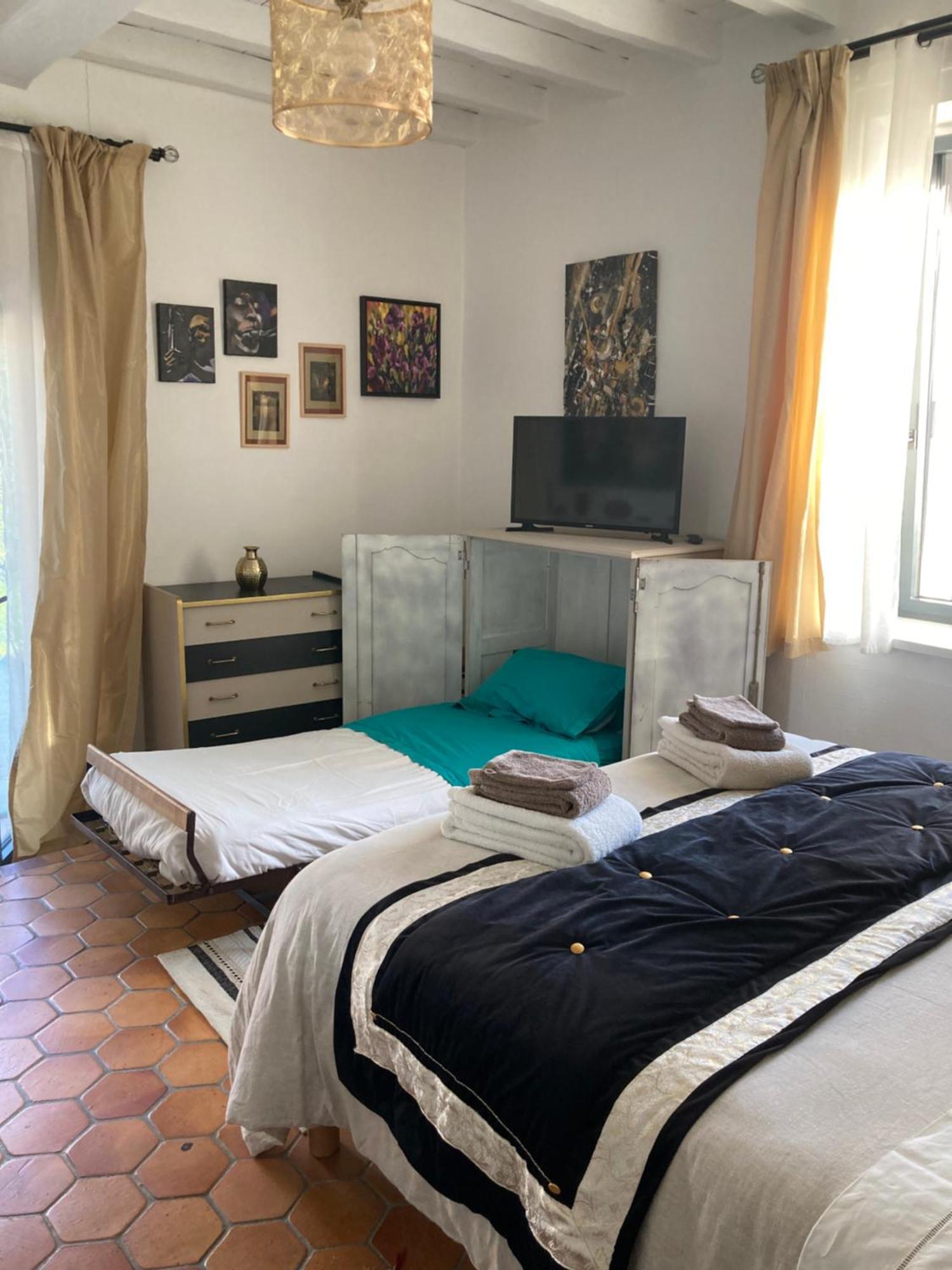 Chambre D'Hotes Les Roches Corme-Royal Exterior foto